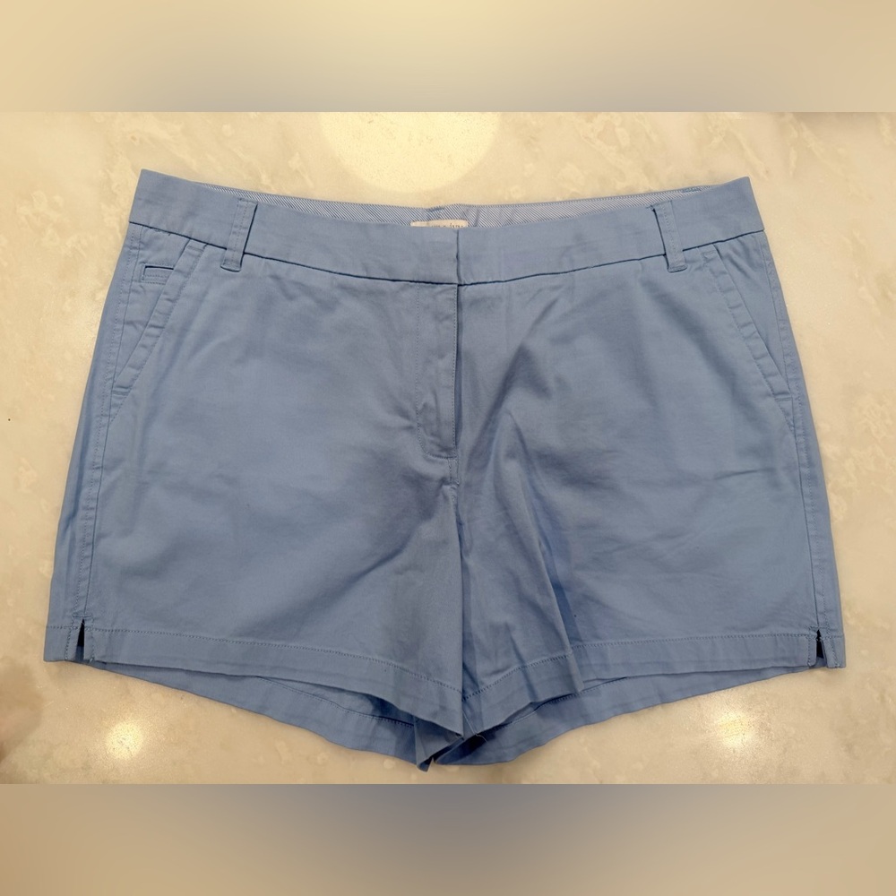 *NWOT* Crown & Ivy Caroline 5” Shorts in “Bleutiful” Sz. 16